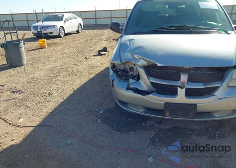 2003 Dodge Grand Caravan Sport z USA, uszkodzony, nr VIN 2D4GP44393R149736